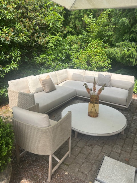 Giro lounge med teak base - udstillingsmodel