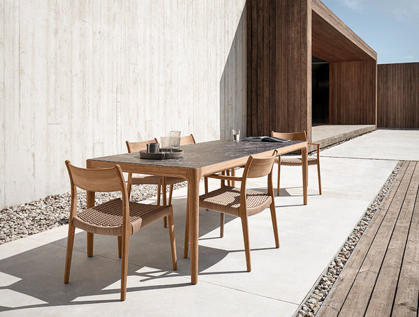 Lima dining table