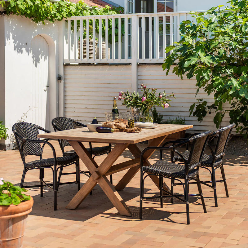 Colonial teak bord, exterior
