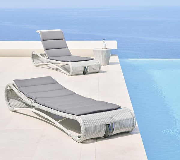 Escape_0001_Escape_sunbed_white-grey_1_f_f7_1571336098_720x