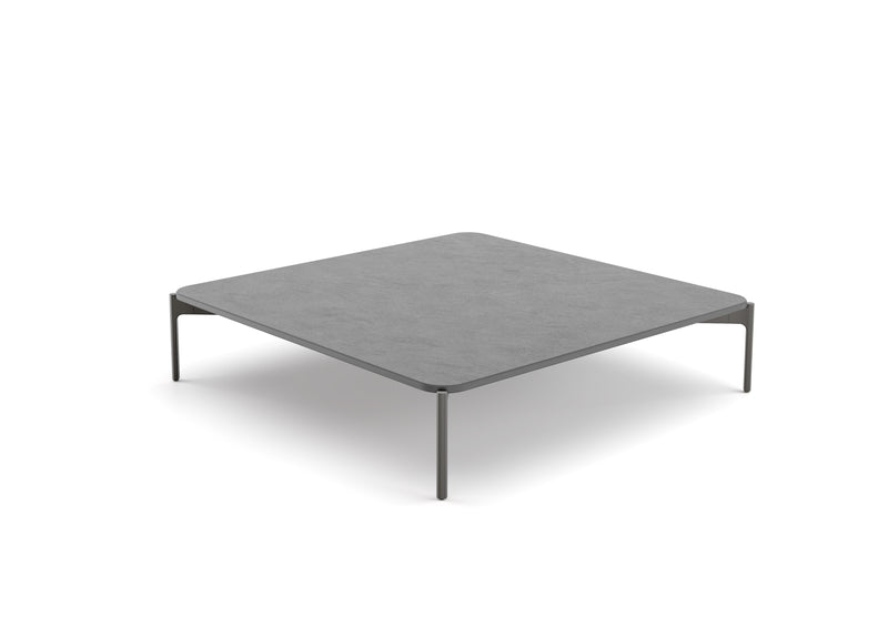 Izon coffee table