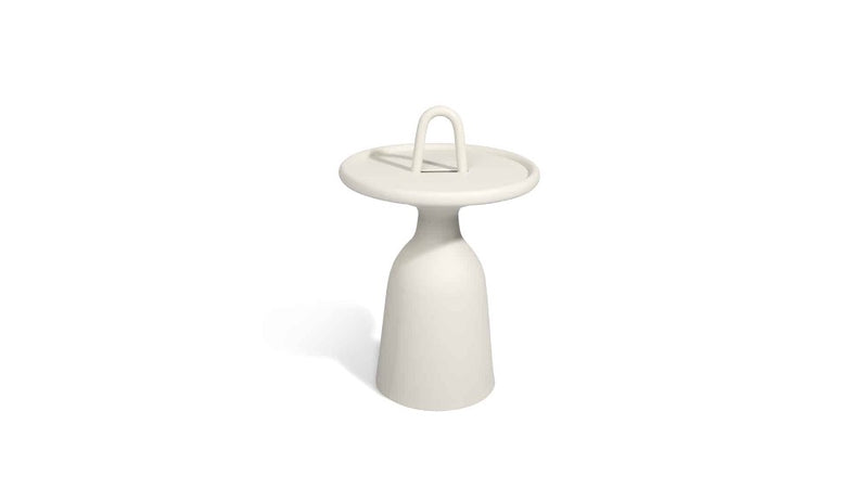 Mindo 104 side table with handle