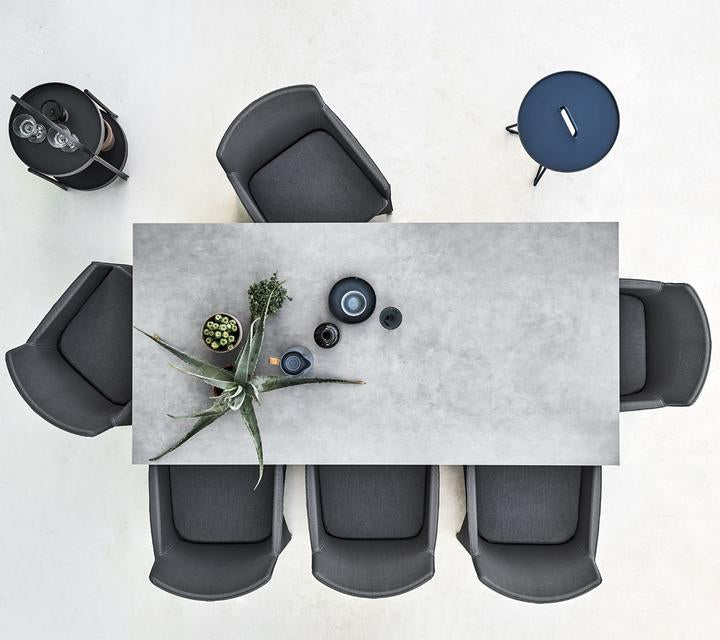 Pure_0003_Diamond_chair_grey_Pure_table_concrete_210x100_2_f7_1571336108_720x