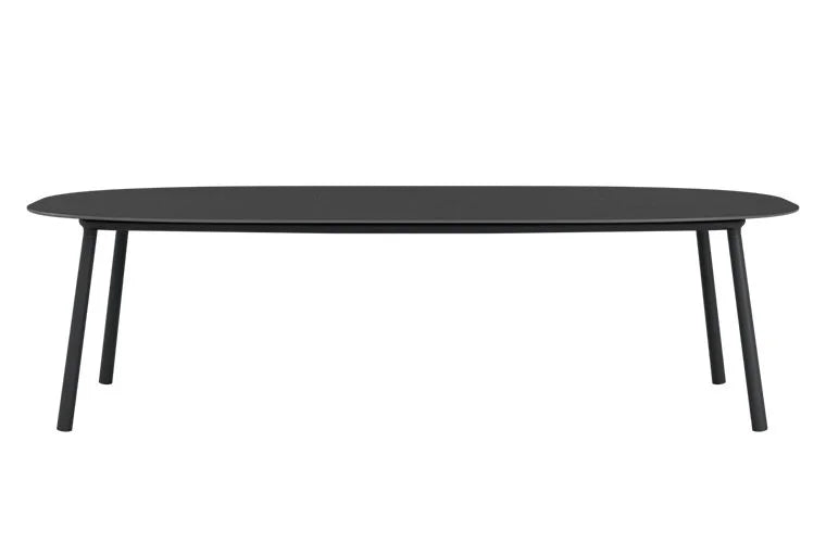 Tosca low dining table