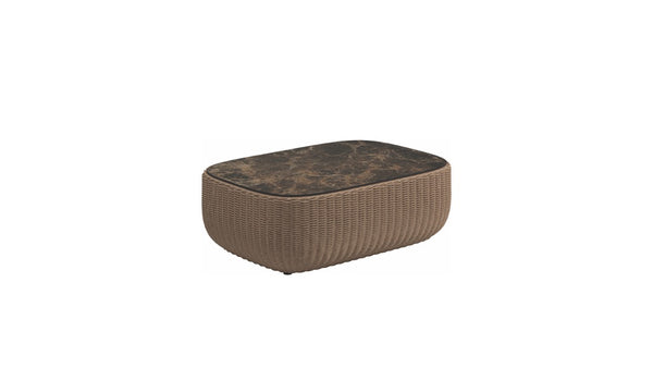 Omada lounge tables